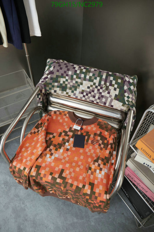 LV-Clothing Code: NC2979 $: 79USD