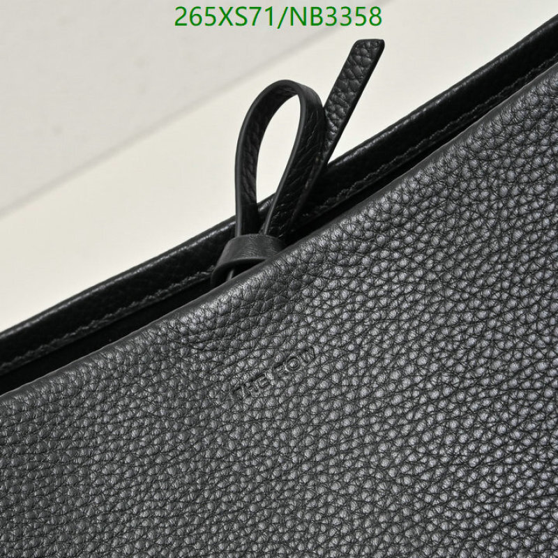The Row-Bag-Mirror Quality Code: NB3358