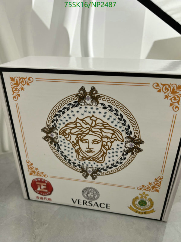 Versace-Belts Code: NP2487 $: 75USD
