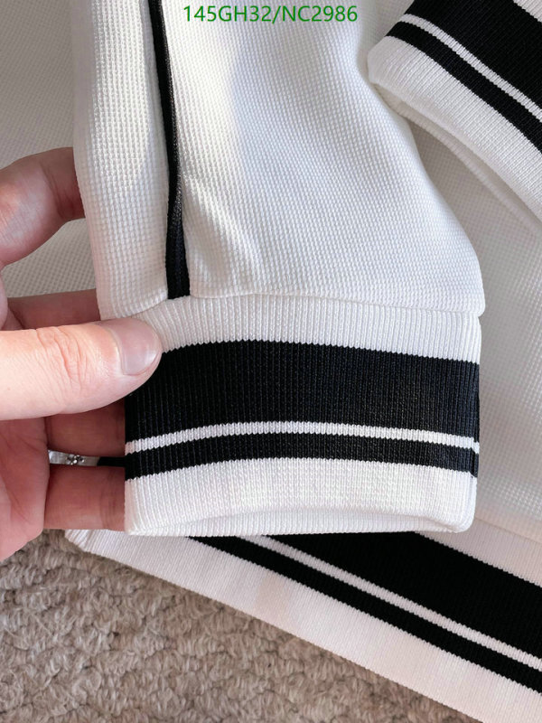 LV-Clothing Code: NC2986 $: 145USD