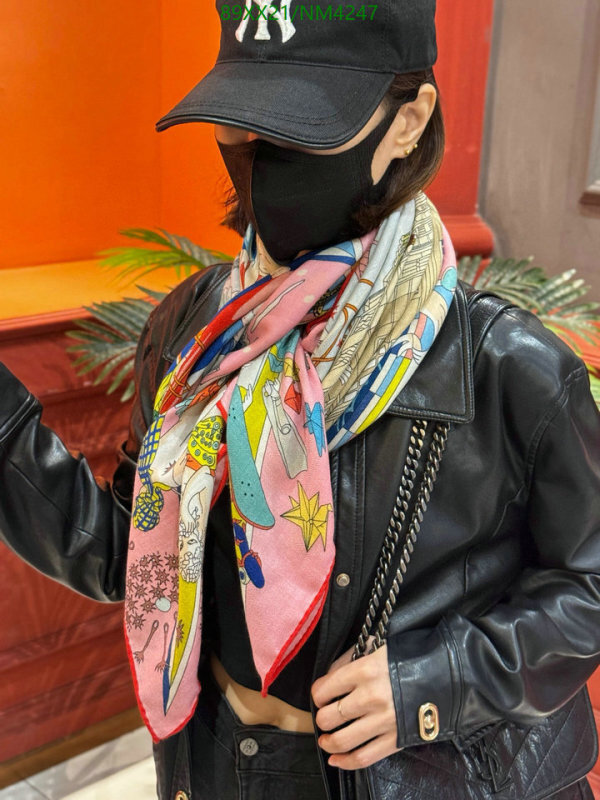 Hermes-Scarf Code: NM4247 $: 89USD