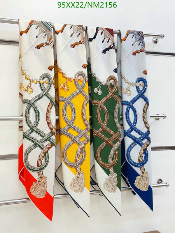 Hermes-Scarf Code: NM2156 $: 95USD
