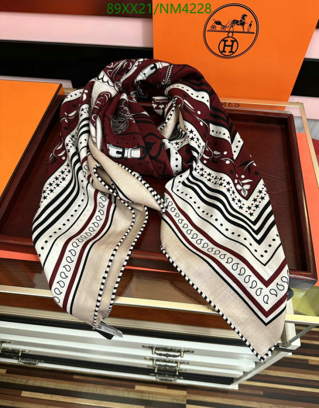 Hermes-Scarf Code: NM4228 $: 89USD