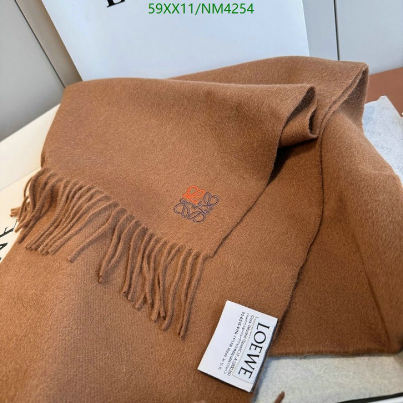 Loewe-Scarf Code: NM4254 $: 59USD