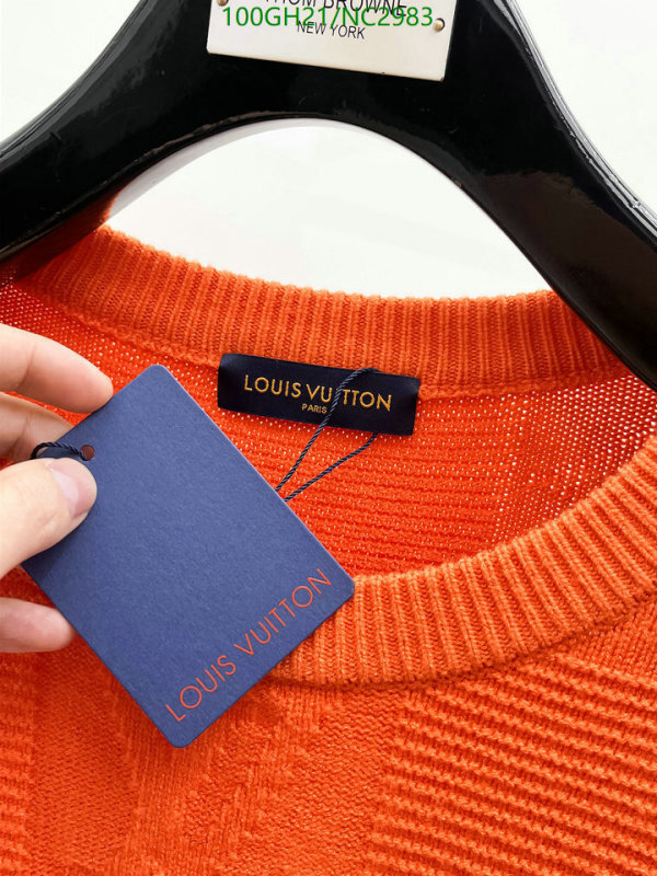 LV-Clothing Code: NC2983 $: 100USD