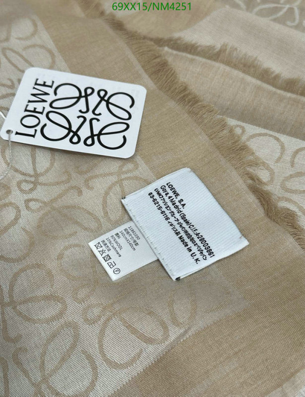 Loewe-Scarf Code: NM4251 $: 69USD