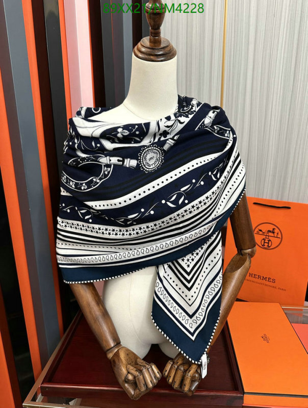 Hermes-Scarf Code: NM4228 $: 89USD