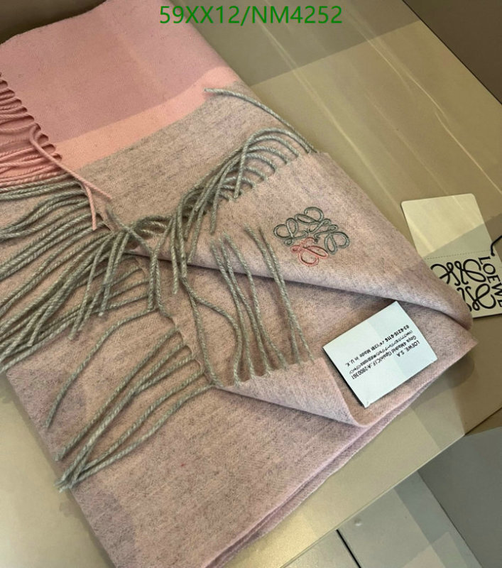 Loewe-Scarf Code: NM4252 $: 59USD