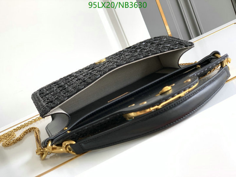 Valentino-Bag-4A Quality Code: NB3630 $: 95USD