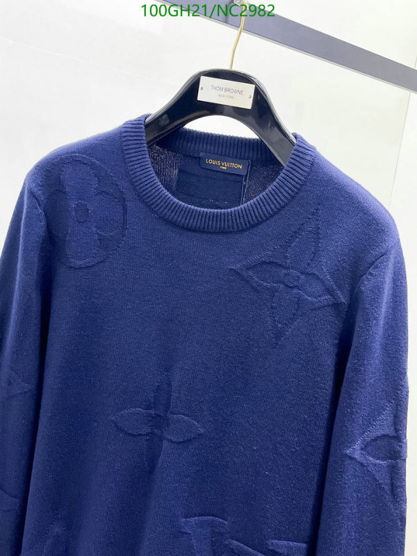 LV-Clothing Code: NC2982 $: 100USD