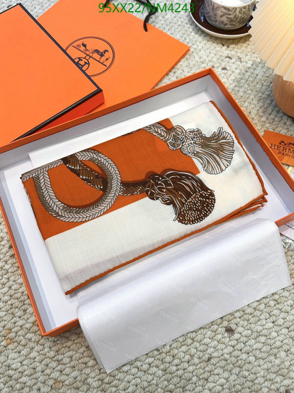 Hermes-Scarf Code: NM4243 $: 95USD