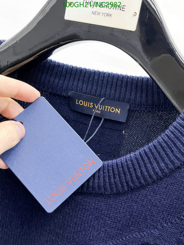 LV-Clothing Code: NC2982 $: 100USD