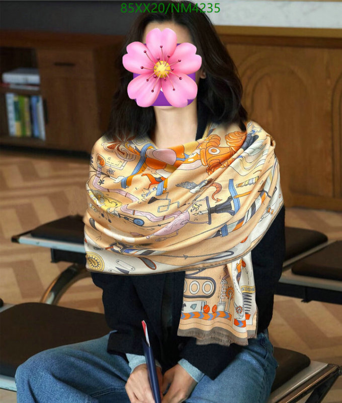 Hermes-Scarf Code: NM4235 $: 85USD