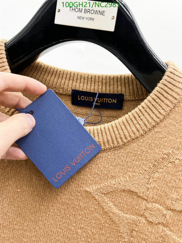 LV-Clothing Code: NC2983 $: 100USD