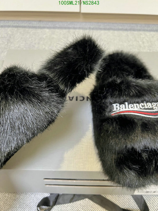 Balenciaga-Women Shoes Code: NS2843 $: 100USD