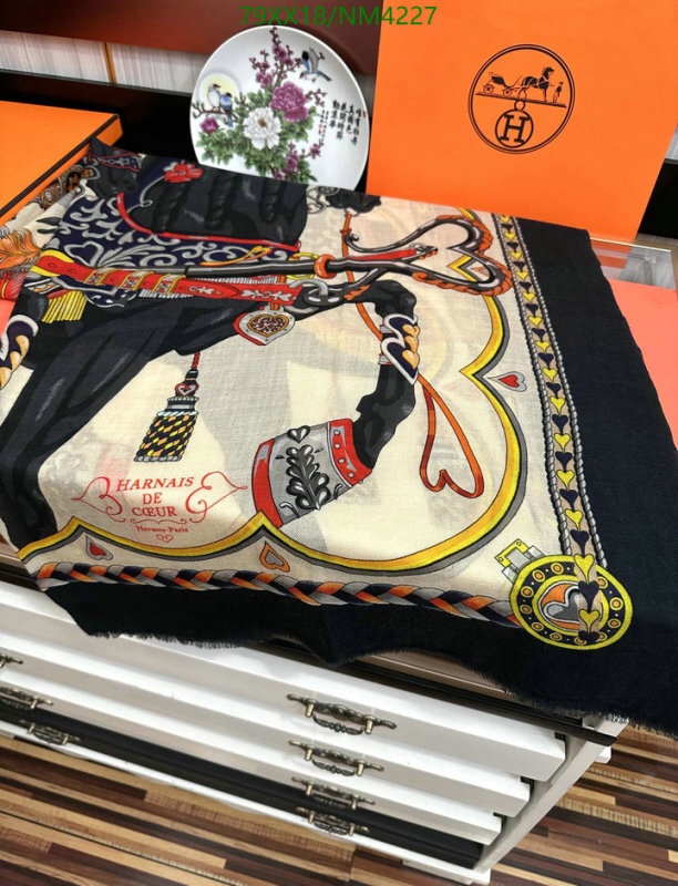 Hermes-Scarf Code: NM4227 $: 79USD