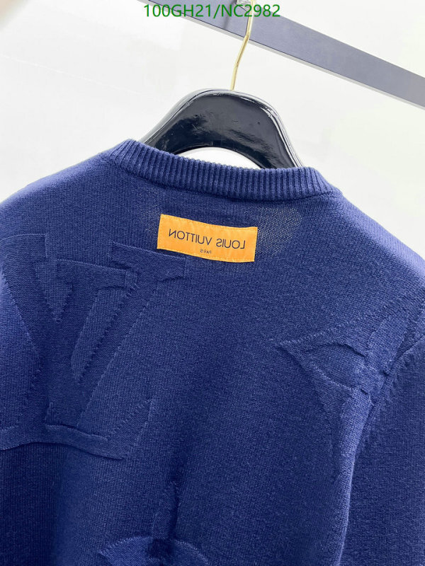 LV-Clothing Code: NC2982 $: 100USD