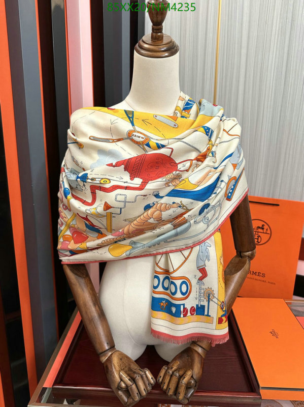 Hermes-Scarf Code: NM4235 $: 85USD