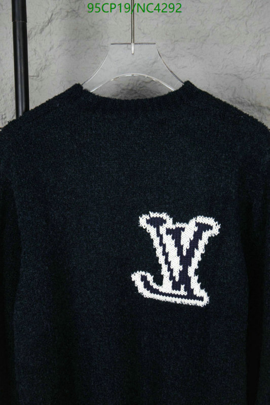 LV-Clothing Code: NC4292 $: 95USD