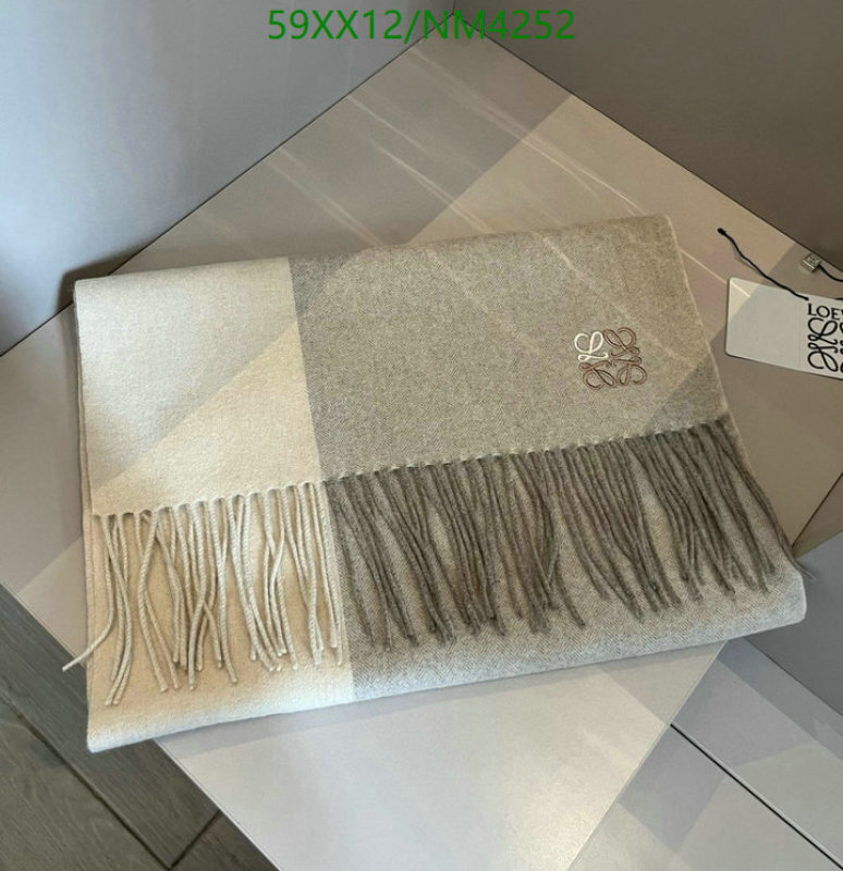 Loewe-Scarf Code: NM4252 $: 59USD