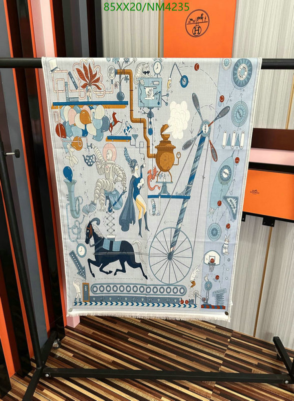 Hermes-Scarf Code: NM4235 $: 85USD