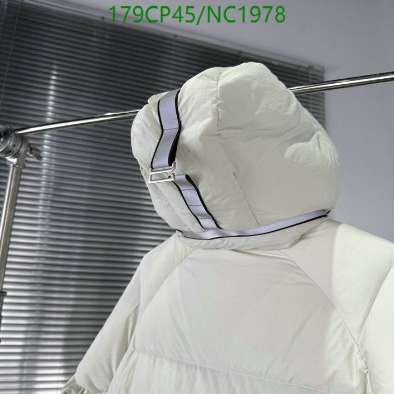 Canada Goose-Down jacket Women Code: NC1978 $: 179USD