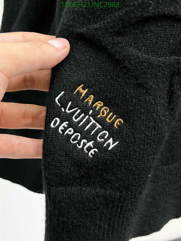 LV-Clothing Code: NC2982 $: 100USD