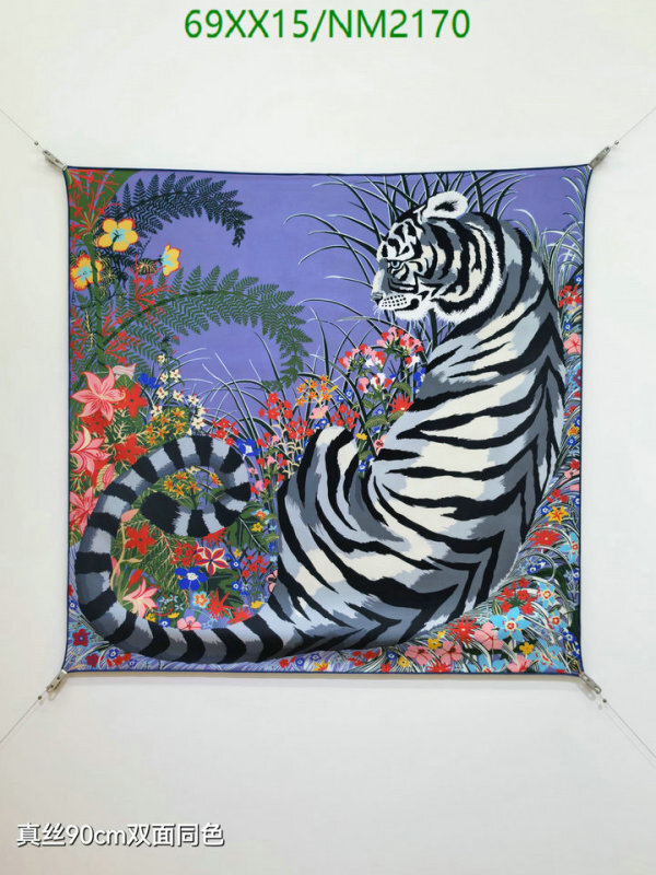 Hermes-Scarf Code: NM2170 $: 69USD