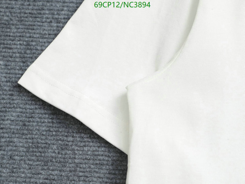 Burberry-Clothing Code: NC3894 $: 69USD