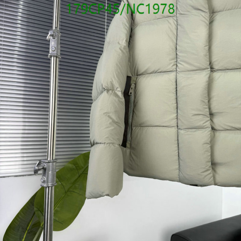 Canada Goose-Down jacket Women Code: NC1978 $: 179USD