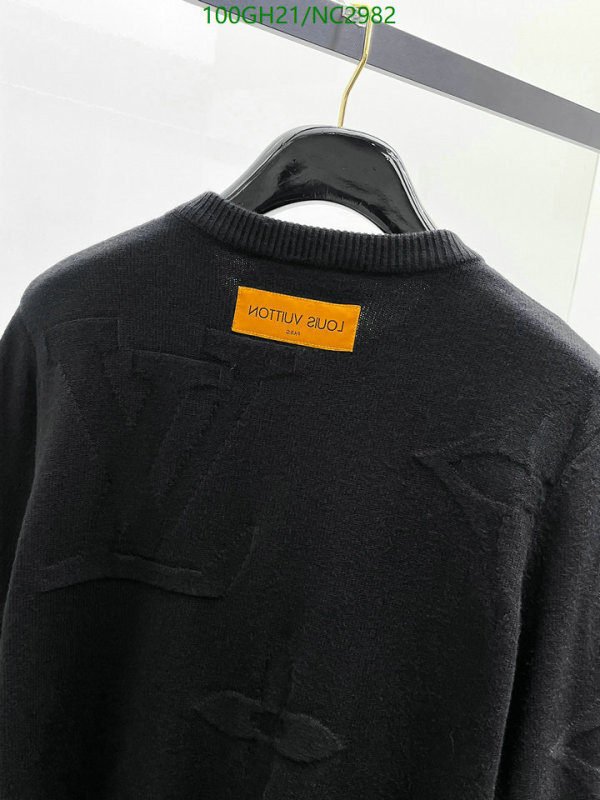 LV-Clothing Code: NC2982 $: 100USD
