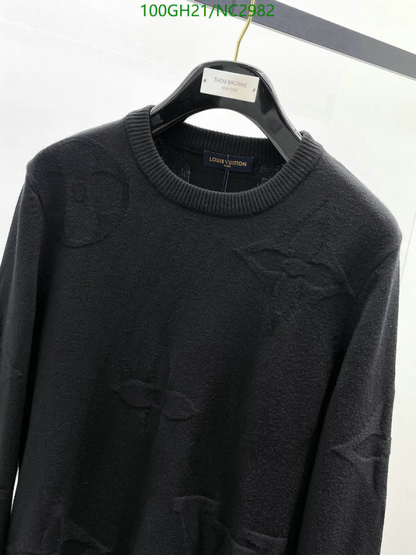 LV-Clothing Code: NC2982 $: 100USD