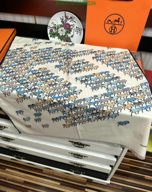 Hermes-Scarf Code: NM4226 $: 85USD