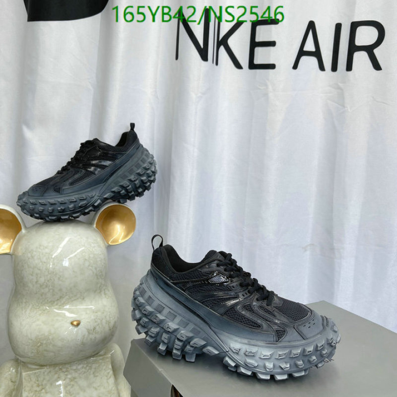 Balenciaga-Women Shoes Code: NS2546 $: 165USD