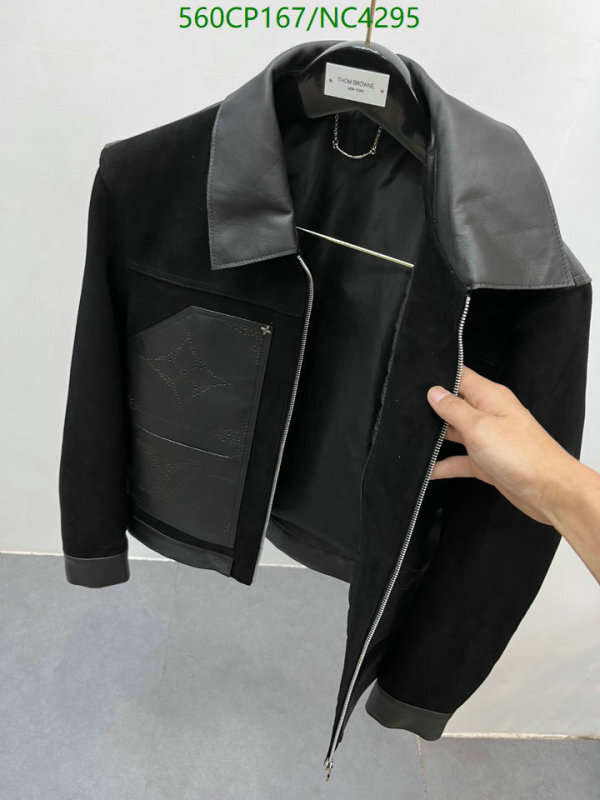 LV-Clothing Code: NC4295 $: 560USD