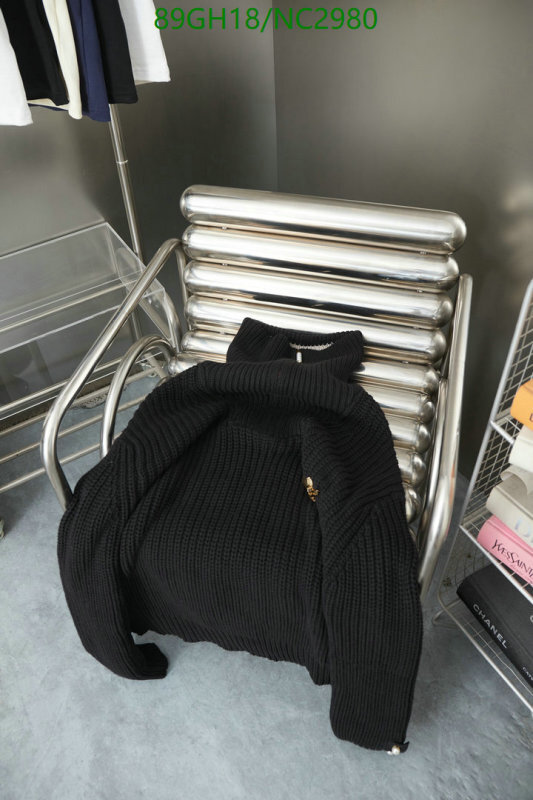 LV-Clothing Code: NC2980 $: 89USD