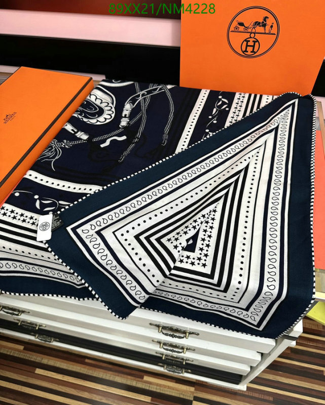 Hermes-Scarf Code: NM4228 $: 89USD