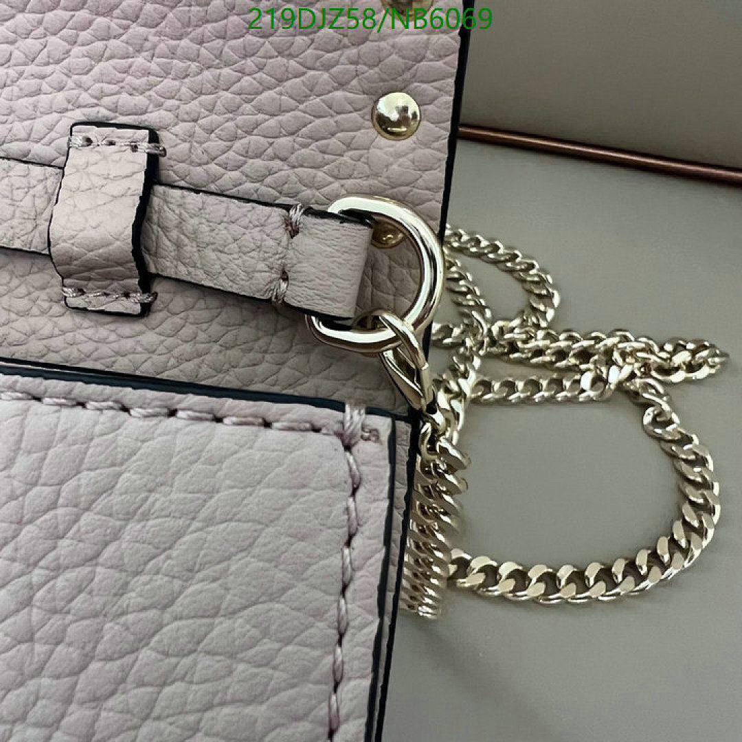 Valentino-Bag-Mirror Quality Code: NB6069 $: 219USD