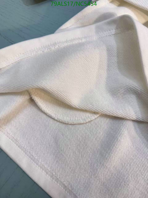 Burberry-Kids Clothing Code: NC5454 $: 79USD