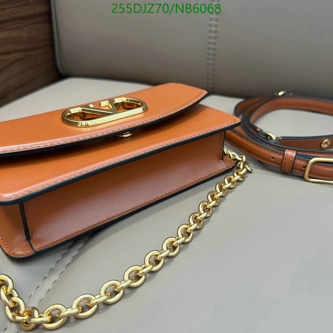 Valentino-Bag-Mirror Quality Code: NB6068 $: 255USD