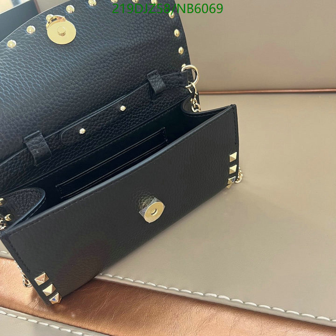 Valentino-Bag-Mirror Quality Code: NB6069 $: 219USD