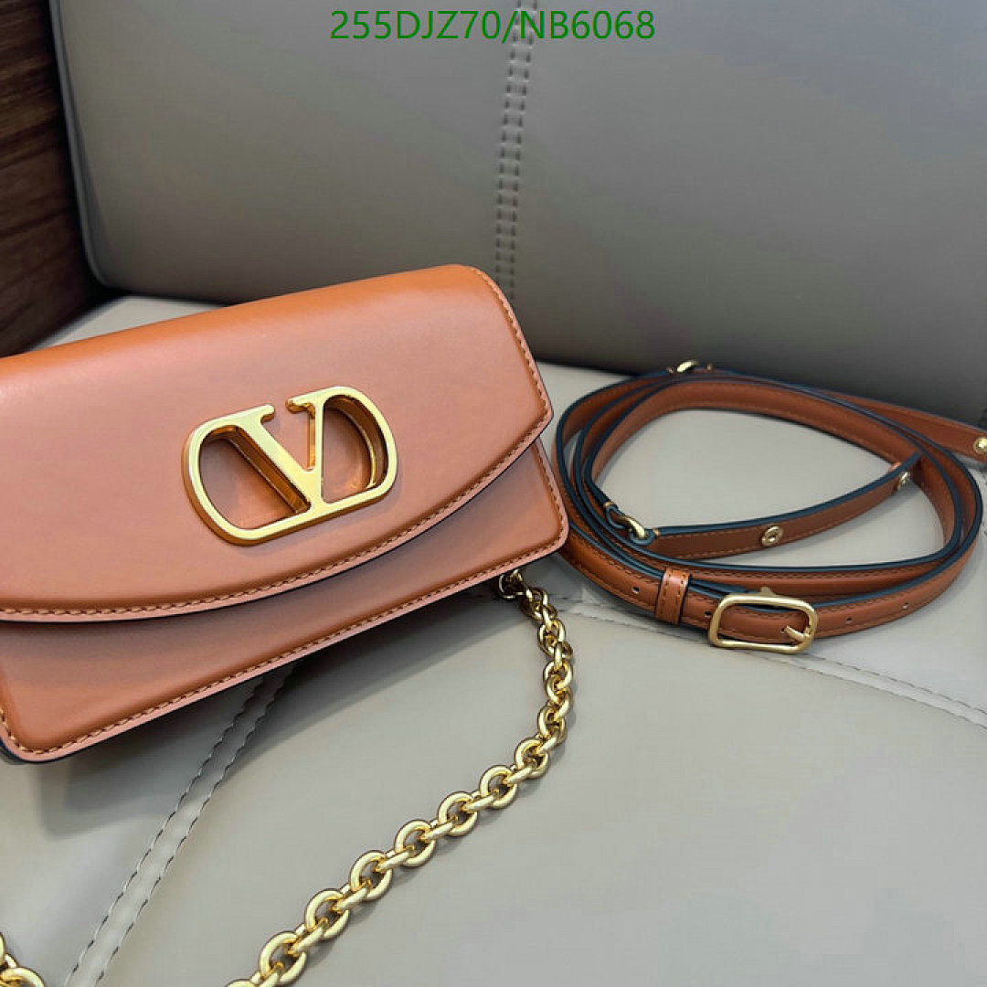 Valentino-Bag-Mirror Quality Code: NB6068 $: 255USD