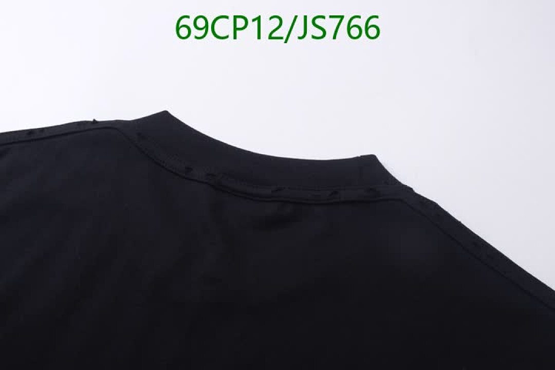 Balenciaga-Clothing Code: JS766 $: 69USD