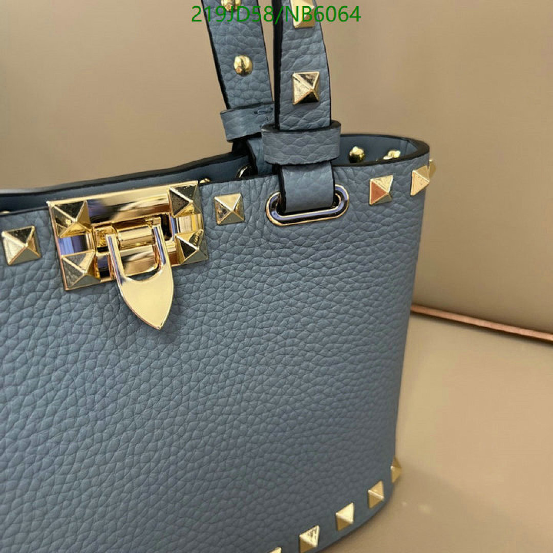 Valentino-Bag-Mirror Quality Code: NB6064 $: 219USD