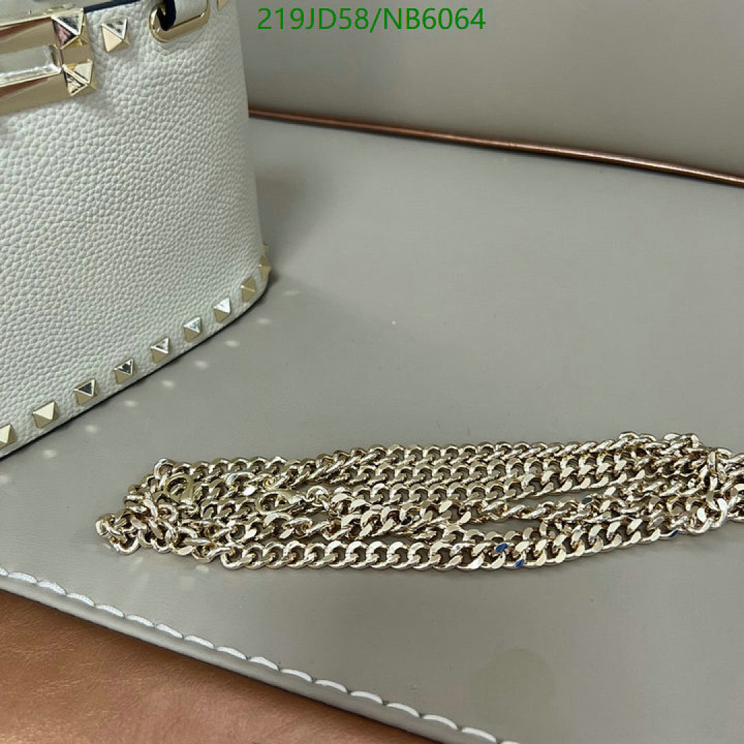 Valentino-Bag-Mirror Quality Code: NB6064 $: 219USD
