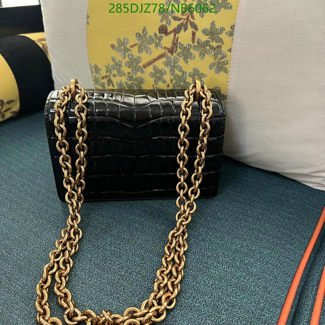 Valentino-Bag-Mirror Quality Code: NB6062 $: 285USD