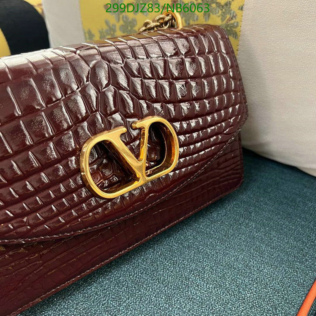 Valentino-Bag-Mirror Quality Code: NB6063 $: 299USD