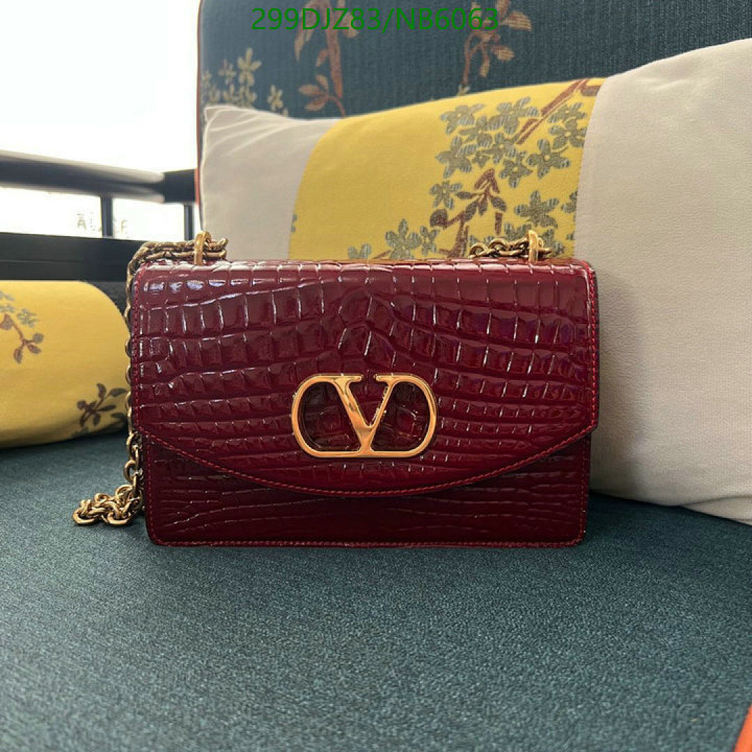 Valentino-Bag-Mirror Quality Code: NB6063 $: 299USD