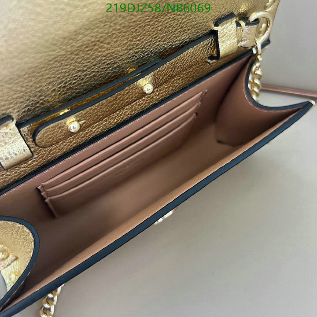 Valentino-Bag-Mirror Quality Code: NB6069 $: 219USD