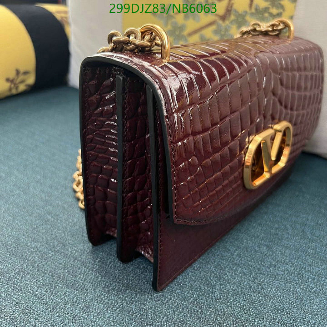Valentino-Bag-Mirror Quality Code: NB6063 $: 299USD